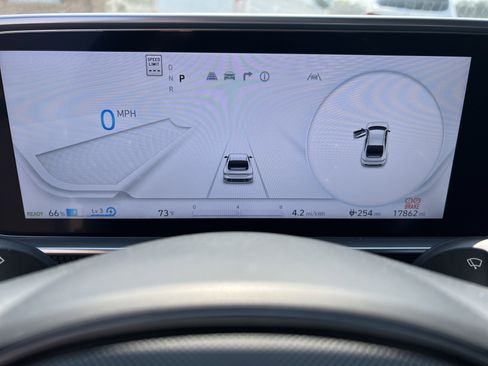 Used 2024 Hyundai Ioniq 6 SE RWD image 33
