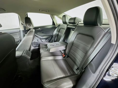 Used 2024 Volkswagen Jetta SE image 14