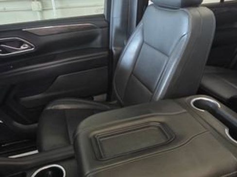 Used 2021 Chevrolet Tahoe LT w/ LT Signature Package image 24