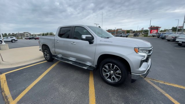 Used 2022 Chevrolet Silverado 1500 LT w/ All Star Edition Plus AWD/4WD image 4
