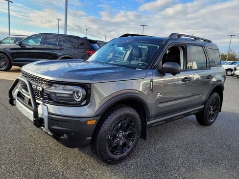 New 2025 Ford Bronco Sport Outer Banks w/ Sasquatch Outer Banks Package AWD/4WD image 3