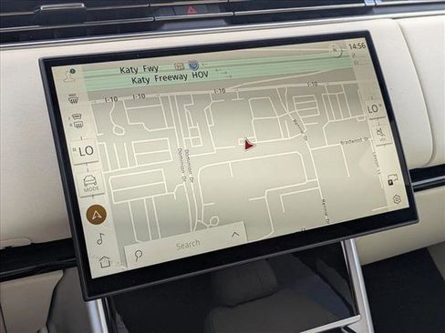 New 2025 Land Rover Range Rover SE image 14