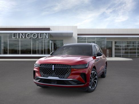 New 2026 Lincoln Nautilus Reserve AWD/4WD image 2