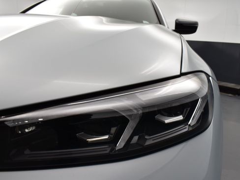 Used 2023 BMW 330i xDrive 330i xDrive w/ M Sport Package image 5