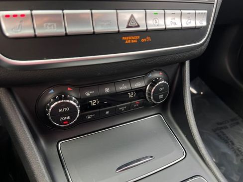 Used 2018 Mercedes-Benz GLA 250 4MATIC image 28