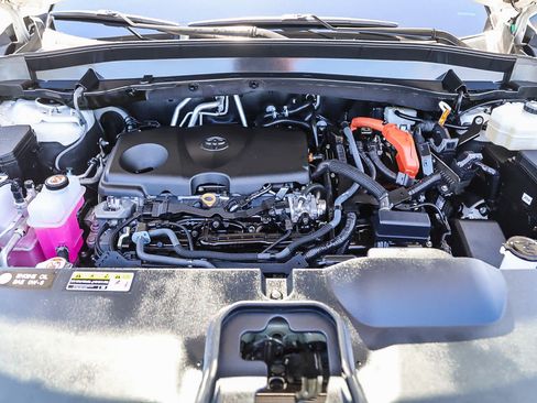 Certified 2024 Toyota Grand Highlander AWD Hybrid image 28