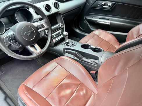 Used 2015 Ford Mustang GT Premium w/ Equipment Group 401A RWD image 9