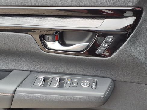 Used 2024 Honda CR-V Sport Touring image 31