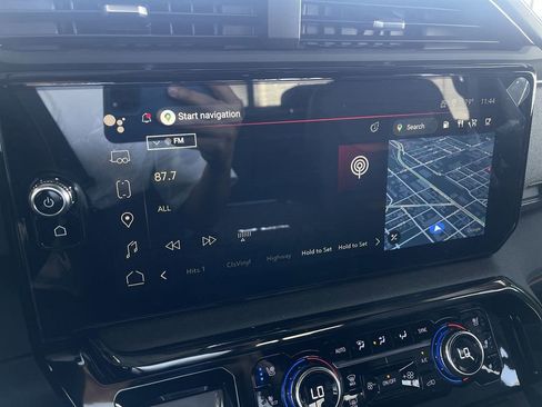 New 2026 GMC Sierra 2500 AT4 w/ AT4 Premium Plus Package AWD/4WD image 13