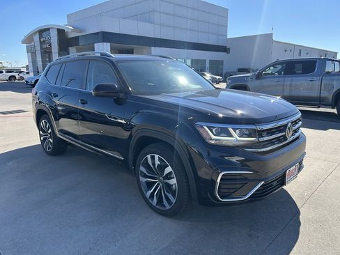 Used 2021 Volkswagen Atlas SEL R-Line w/ MDO Package (Bench Seat) image 7