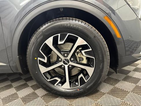 Certified 2023 Kia Sportage EX FWD image 45