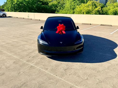 Used 2024 Tesla Model 3 Standard Range RWD image 23