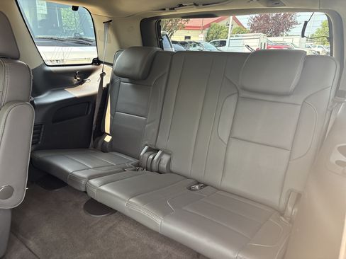 Used 2015 GMC Yukon Denali w/ Touring Package AWD/4WD image 16