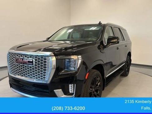 Used 2023 GMC Yukon Denali w/ Advanced Technology Package AWD/4WD image 3