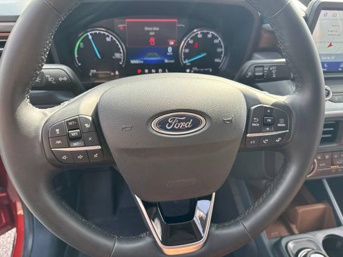Used 2024 Ford Maverick Lariat FWD image 23