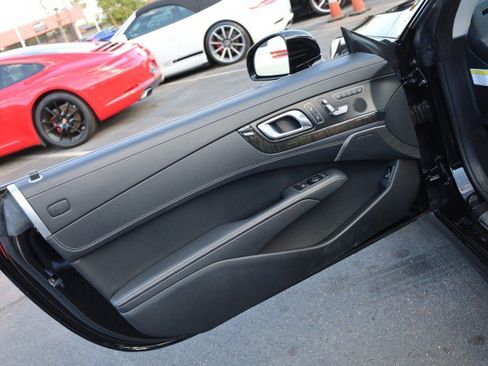 Used 2014 Mercedes-Benz SL 550 image 22
