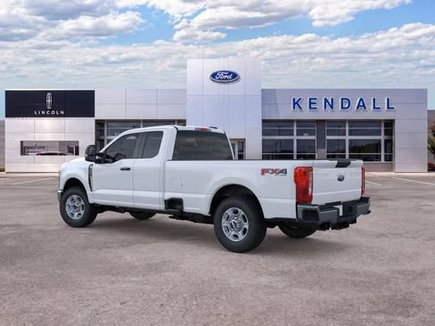 New 2026 Ford F350 XLT w/ FX4 Off-Road Package AWD/4WD image 4