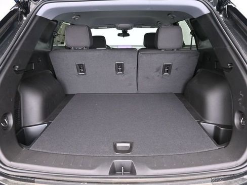 New 2025 Chevrolet Blazer LT w/ Midnight/Sport Edition FWD image 41