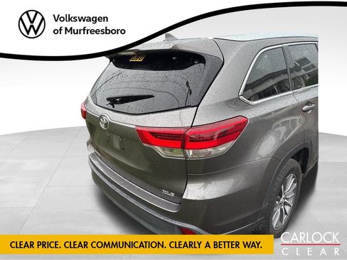 Used 2018 Toyota Highlander XLE FWD image 5
