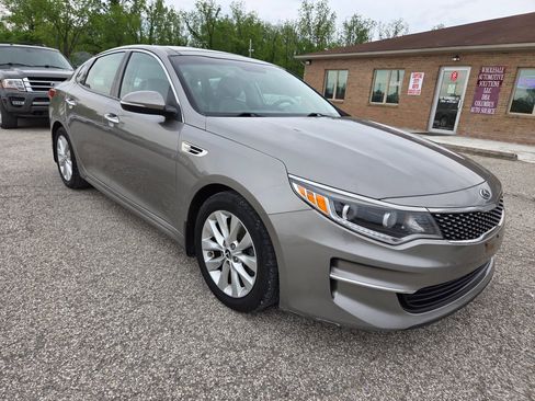 Used 2016 Kia Optima EX w/ Premium Package FWD image 3