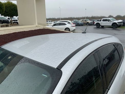 Used 2017 Ford Focus SE image 12