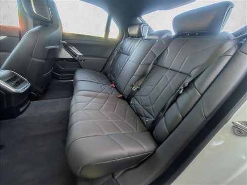 Used 2025 BMW i7 xDrive60 AWD/4WD image 24