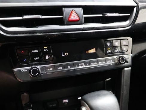 Used 2025 Kia Seltos S FWD image 28