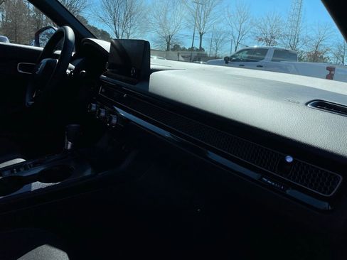 Certified 2024 Honda Civic Sport image 29