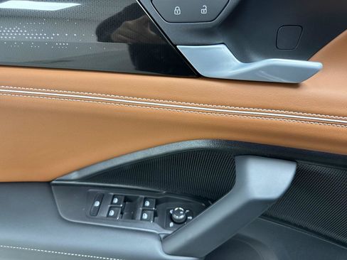 New 2026 Volkswagen Tiguan SEL R-Line AWD/4WD image 10