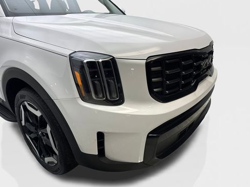 Used 2024 Kia Telluride S w/ S Sunroof Package FWD image 17