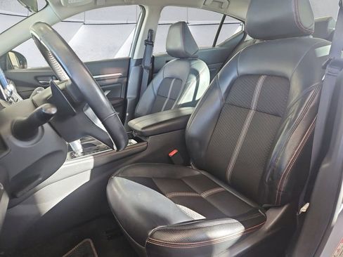 Used 2024 Nissan Altima 2.5 SR image 8