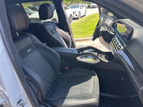 Used 2025 Mercedes-Benz GLS 63 AMG 4MATIC image 20