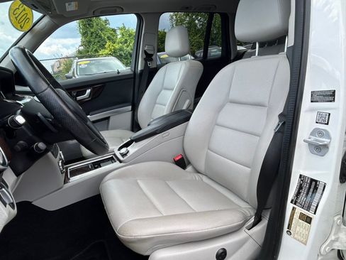 Used 2013 Mercedes-Benz GLK 350 4MATIC image 10