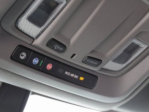 Used 2020 Chevrolet Silverado 1500 LT image 26