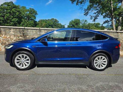 Used 2021 Tesla Model X Long Range AWD/4WD image 7