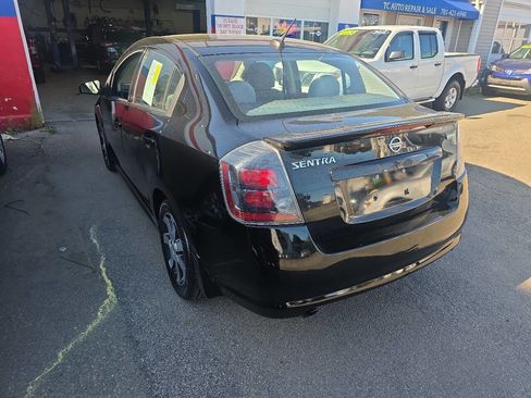 Used 2012 Nissan Sentra 2.0 SR w/ Special Edition Pkg FWD image 6
