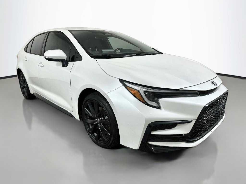 Certified 2024 Toyota Corolla SE w/ SE Package FWD image 3