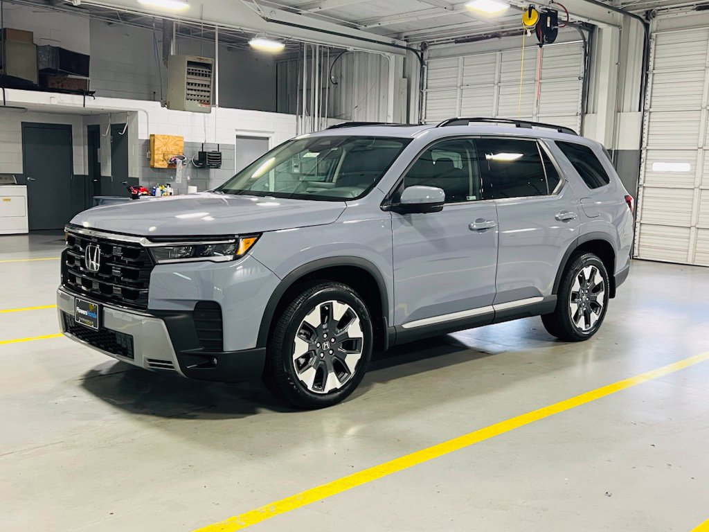 New 2026 Honda Pilot Touring image 17