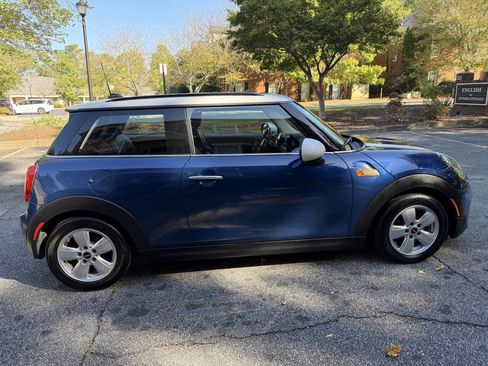 Used 2015 MINI Cooper 2-Door Hardtop image 11