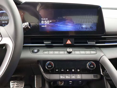 New 2026 Hyundai Elantra SEL Sport image 9