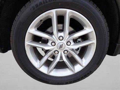 Used 2024 Dodge Durango R/T AWD/4WD image 7