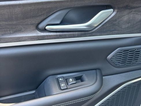 New 2026 Jeep Grand Cherokee L Limited image 17