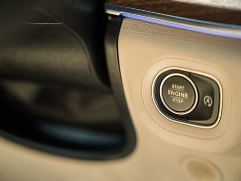 New 2026 Mercedes-Benz GLE 450 4MATIC image 28