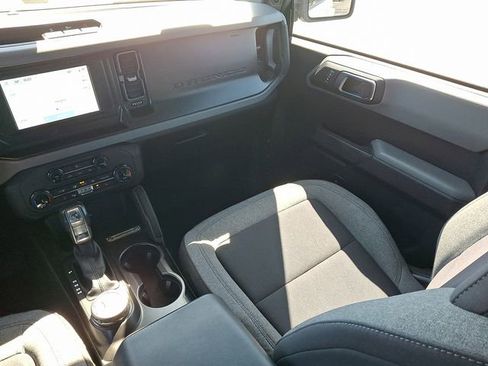 Certified 2022 Ford Bronco Big Bend AWD/4WD image 2