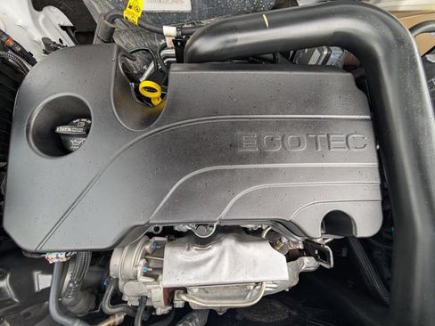 Used 2023 Chevrolet Equinox RS w/ RS Leather Package FWD image 34