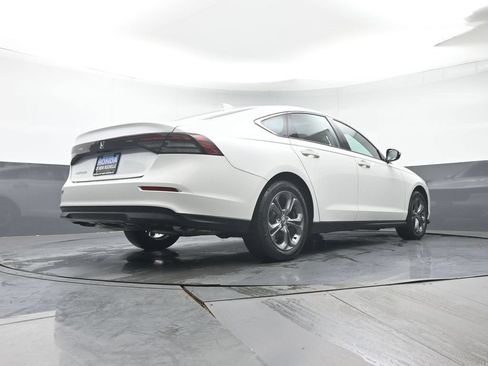 Used 2023 Honda Accord EX image 29