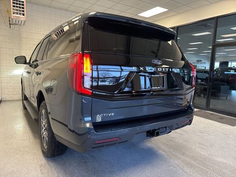 New 2026 Ford Expedition Active AWD/4WD image 16