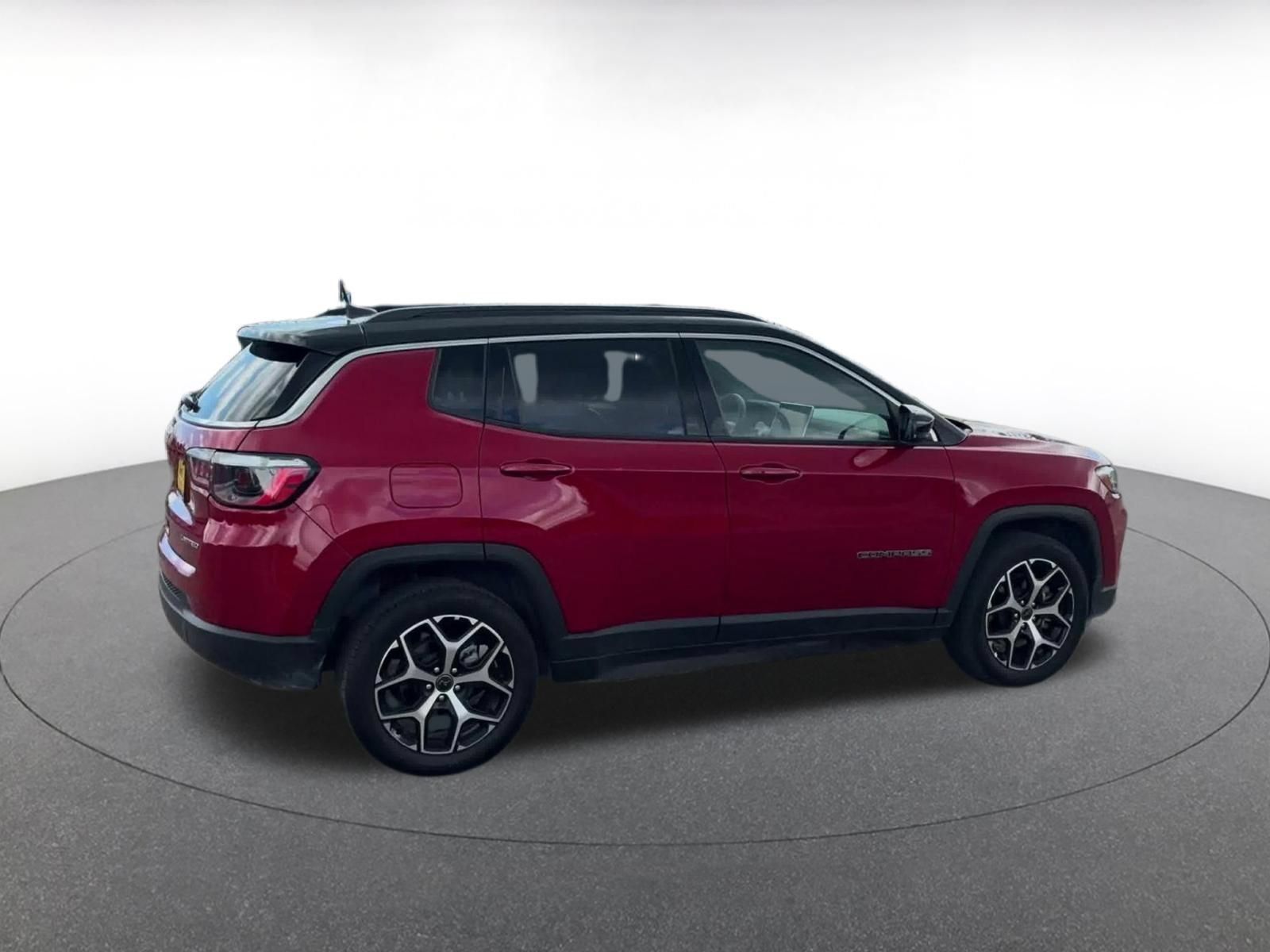 Used 2025 Jeep Compass Limited AWD/4WD image 14