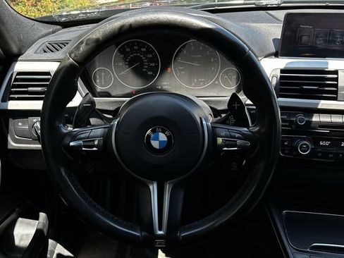 Used 2017 BMW 320i Sedan RWD image 13