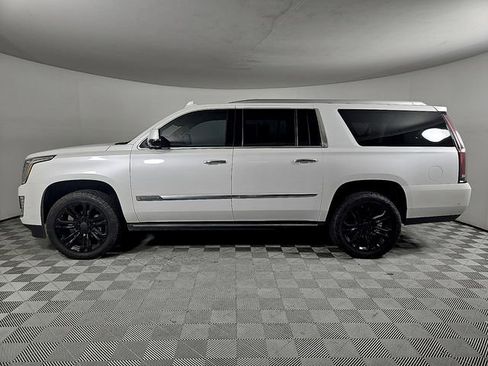 Used 2018 Cadillac Escalade ESV Premium Luxury AWD/4WD image 7